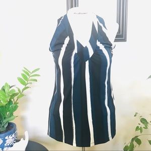 Black, Navy Blue & White Sleeveless Blouse Sz L